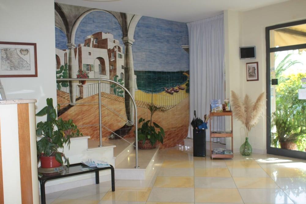 Hotel Lido Васто Экстерьер фото